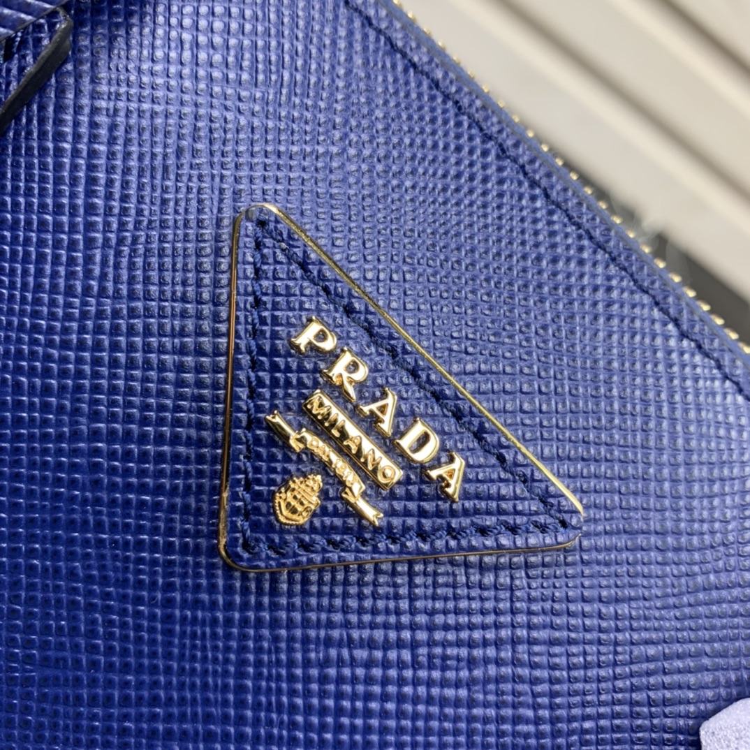 Pra*a medium galleria saffiano leather bag blue 1ba232 31 × 22.5 × 13.5 cm