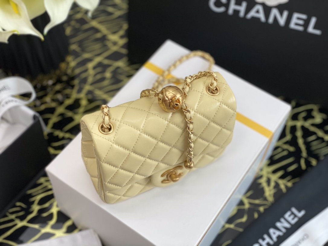 Ch**el small charm strap flap bag lambskin sunshine as1786 13 x 18 x 7 cm