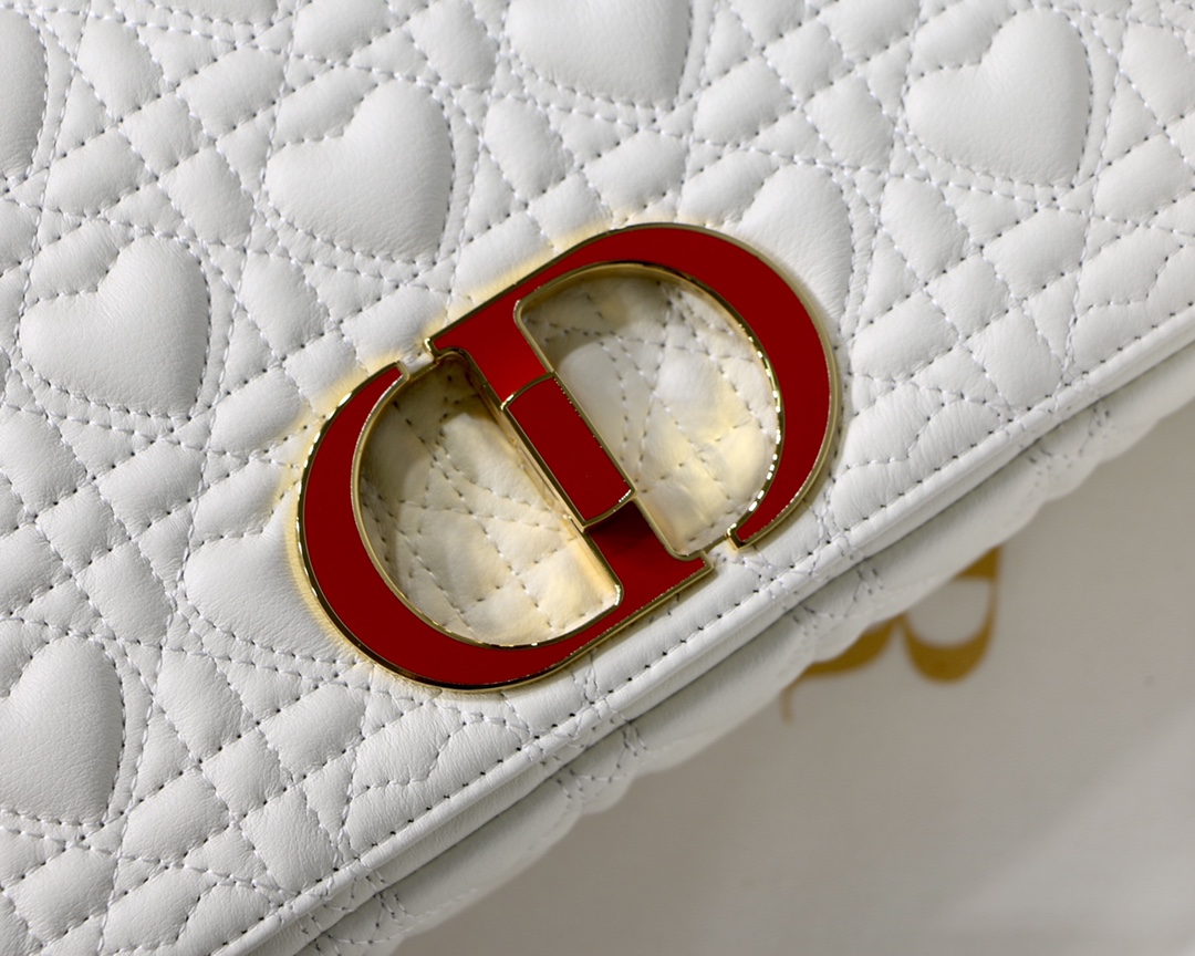D10r medium D10ramour caro bag cannage calfskin with heart motif white m9242 25.5 x 15.5 x 8 cm