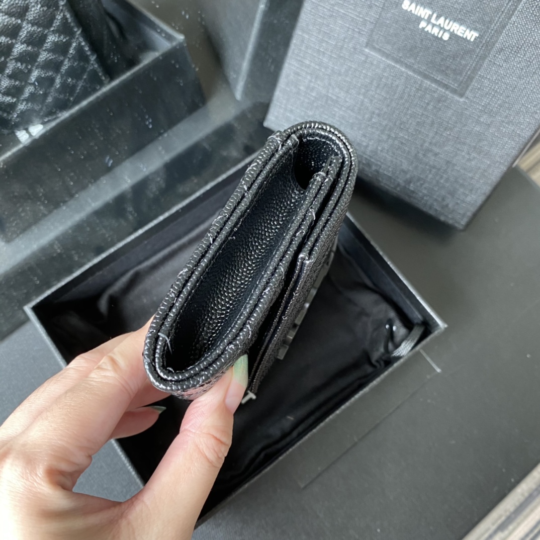 Y51 small monogram envelope wallet in mix matelassÉ grain de poudre embossed leather black metal 651026 13.5 x 9.5 x 3 cm