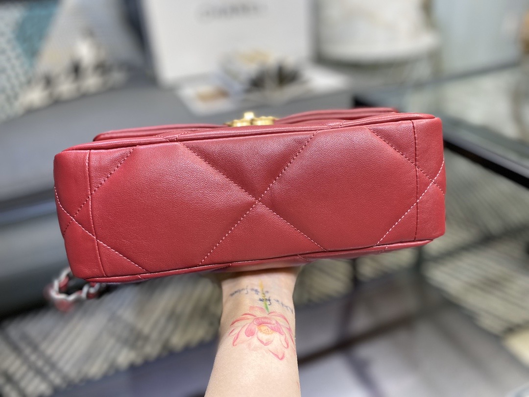 Ch**el 19 handbag lambskin burgundy as1160 26cm