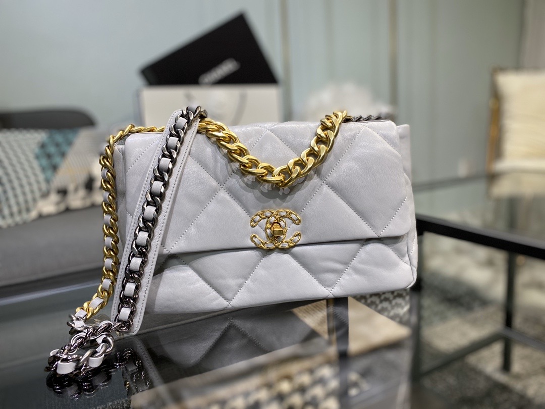 Ch**el large 19 handbag lambskin grey as1161 30cm