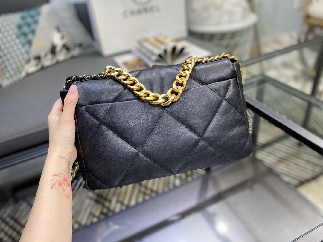 Ch**el large 19 handbag lambskin black as1161 30cm