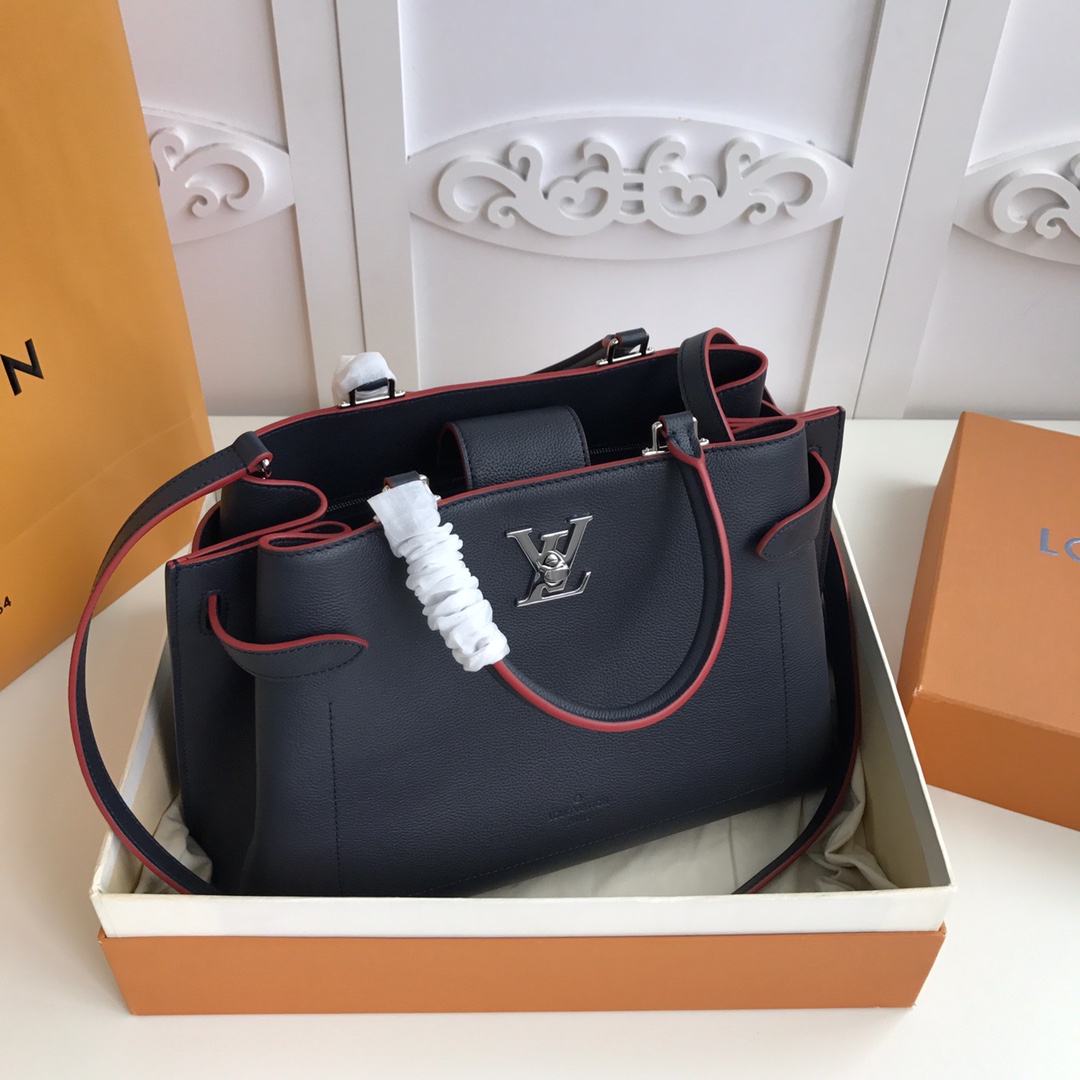 l0vis Vvtt0n lockme day grained calfskin leather black and red m53730 31 x 24 x 16 cm