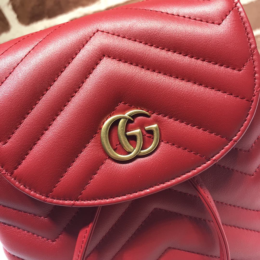 Gvc*1 gg marmont matelassé backpack red 528129 19 x 18.5 x 10 cm