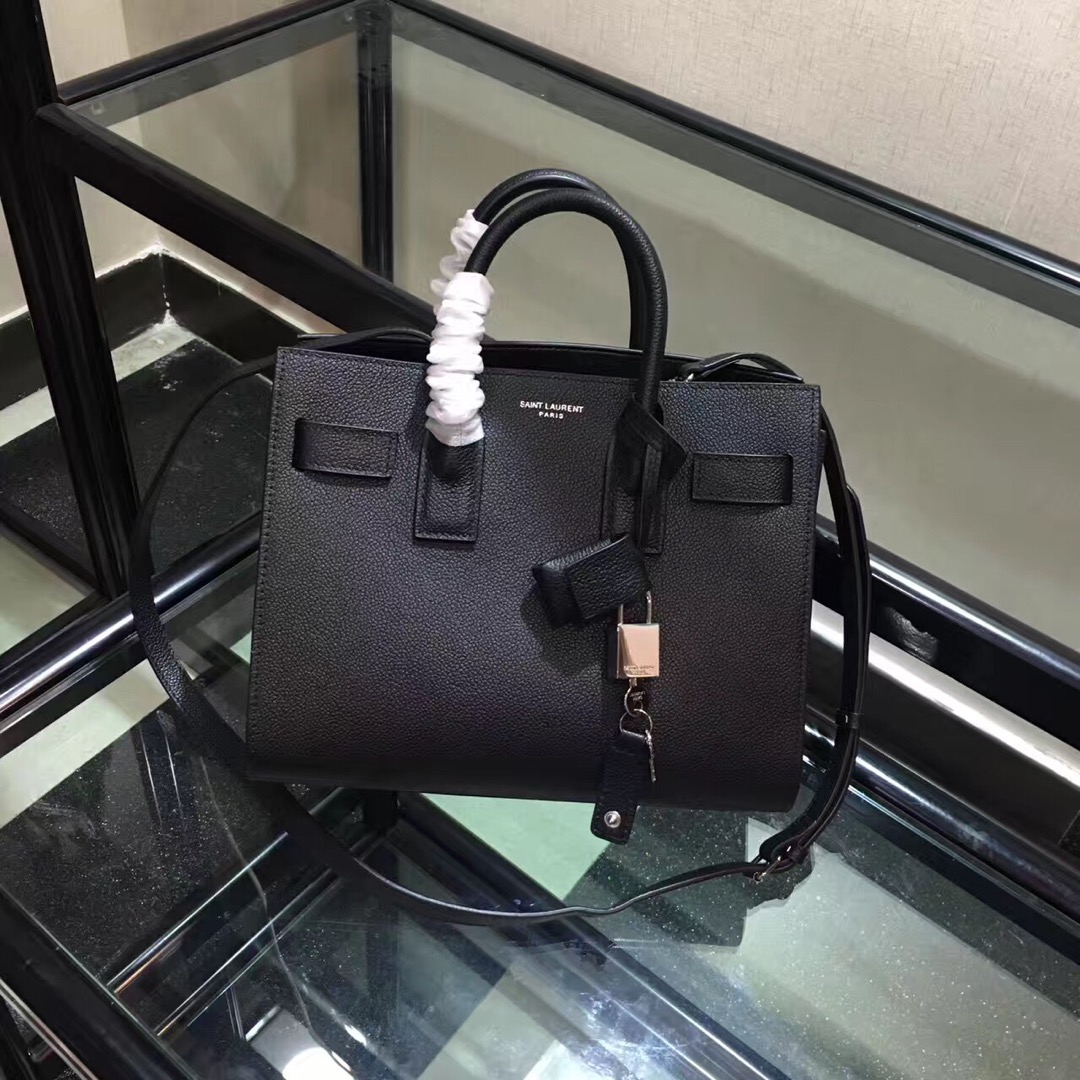 Y51 baby classic sac de jour in grained leather black 421863 26 x 21 x 13 cm