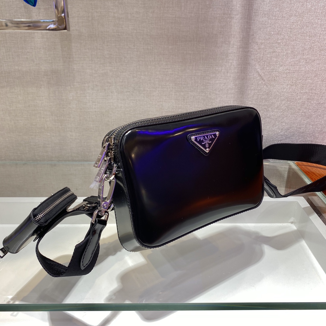 Pra*a brushed leather shoulder bag black 1bh180 19.5 x 12.5 x 4.5 cm