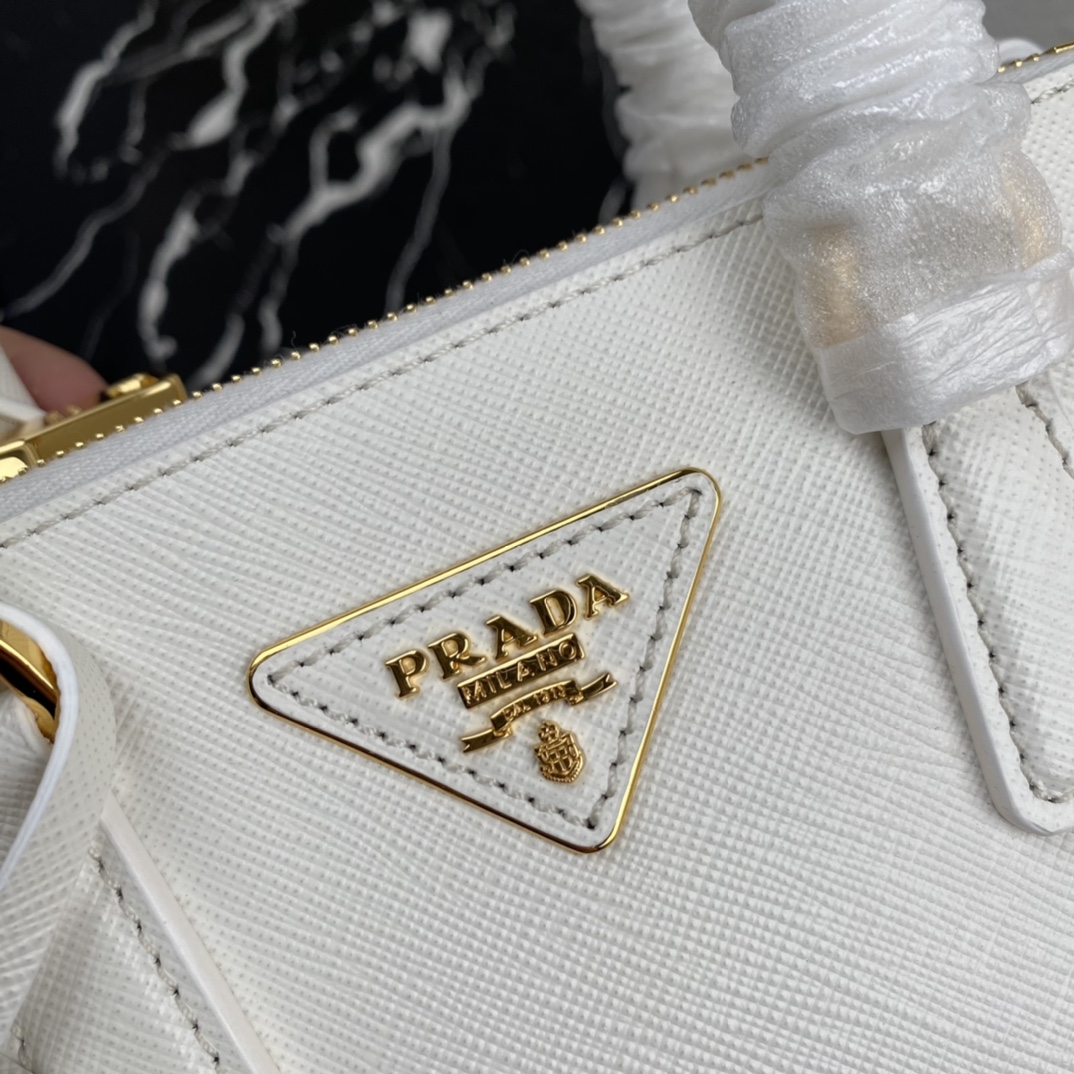 Pra*a micro galleria saffiano leather bag white 1ba906 20 x 15 x 9.5 cm