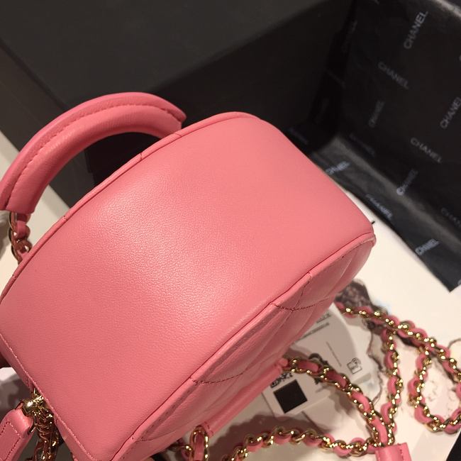 Ch**el woven chain handle round bag pink ap1176 2 x 12 x 5 cm