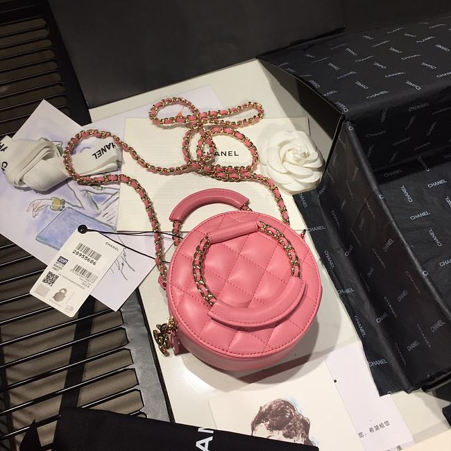 Ch**el woven chain handle round bag pink ap1176 2 x 12 x 5 cm