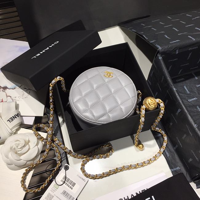 Ch**el quilted pearl crush round bag grey as1449 12 x 12 x 4.5 cm
