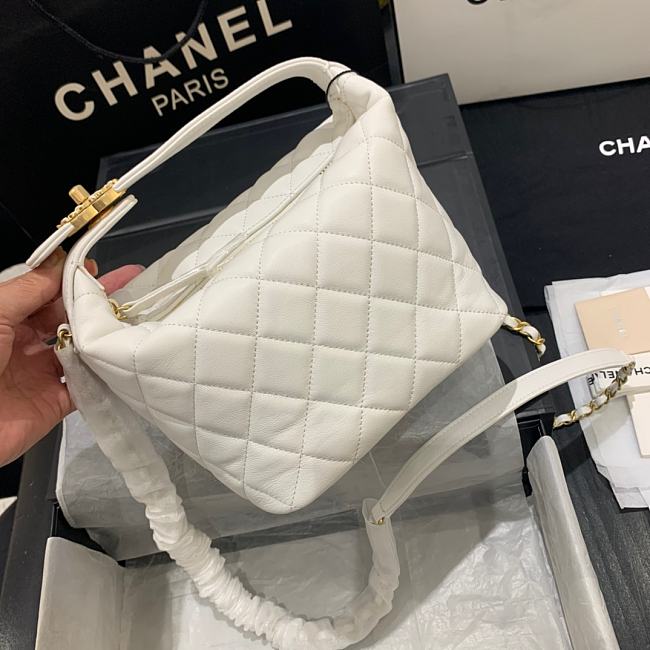Ch**el small lambskin hobo bag white as1745 15 x 15 x 12 cm