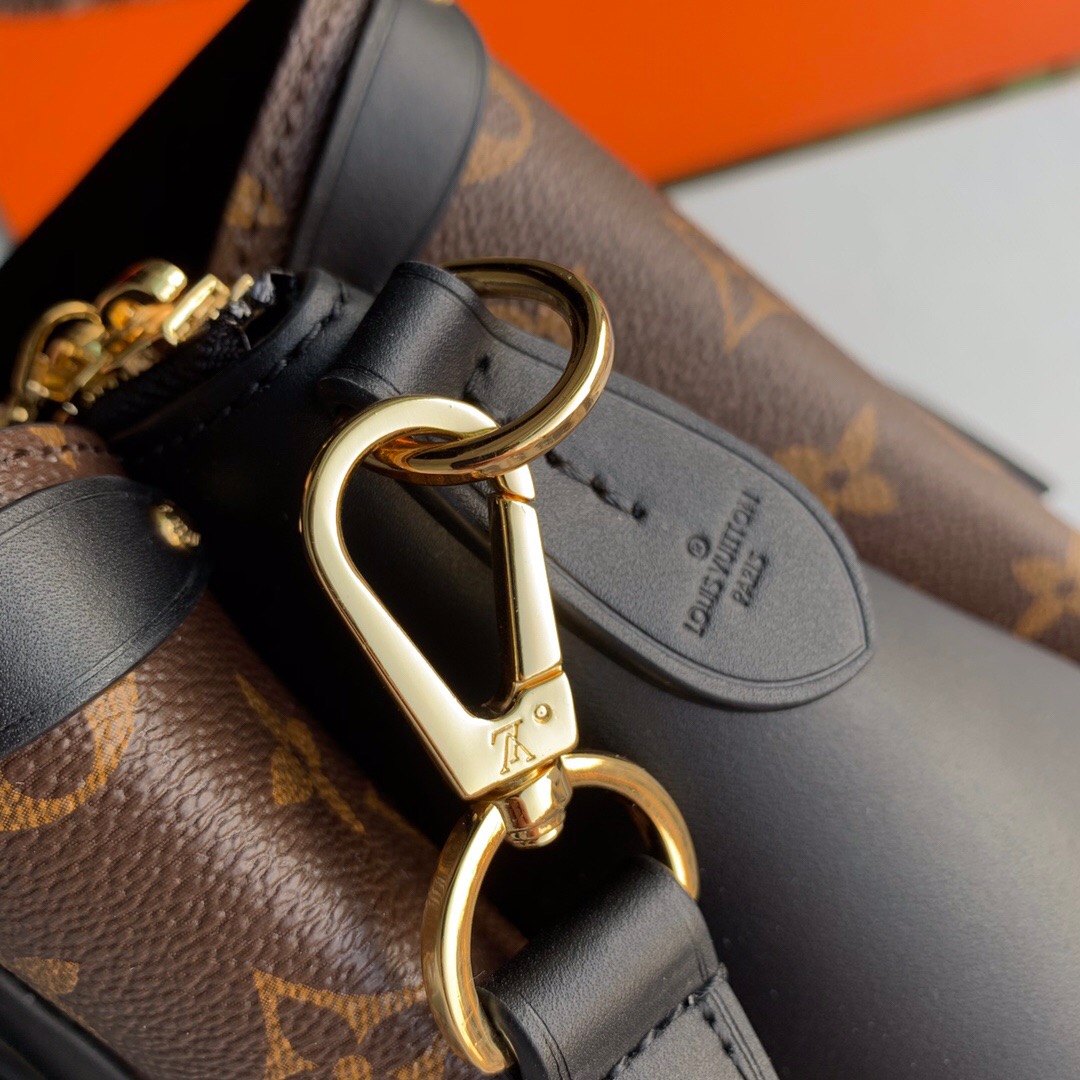 l0vis Vvtt0n soufflot bb monogram canvas and leather black m44898 29 × 19 × 10 cm