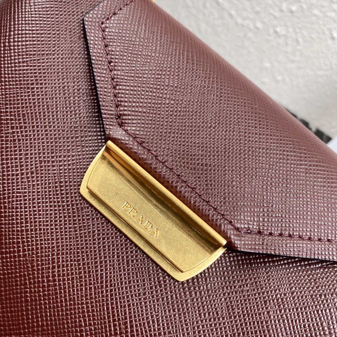 Pra*a saffiano leather tote wine red 1bn012 24 × 20 × 12.4 cm