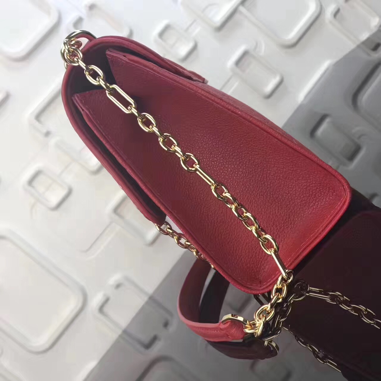 l0vis Vvtt0n saint sulpice bag monogram empreinte leather red m43393 25 x 16.5 x 9 cm