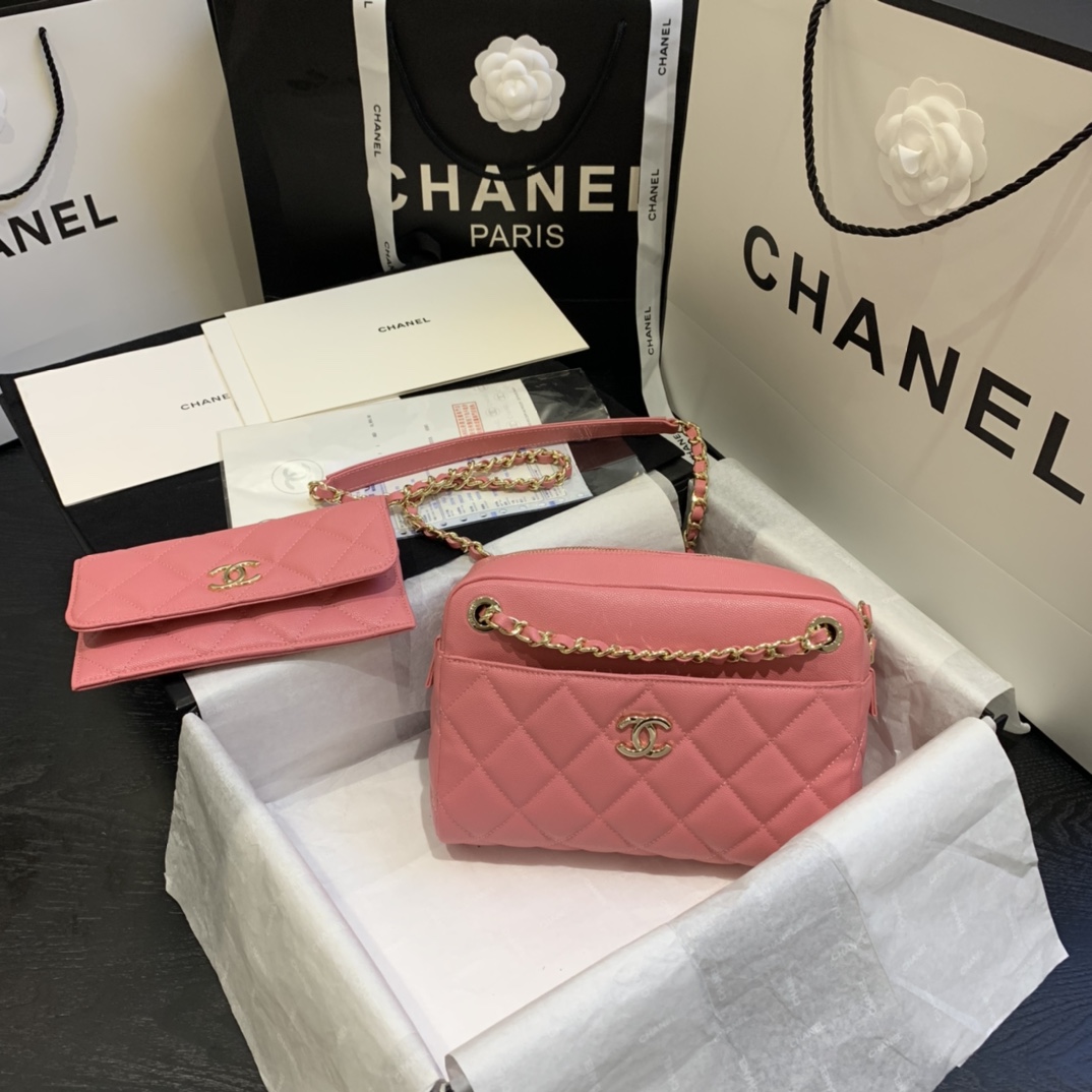 Ch**el camera case with extra clutch grained leather pink as1367 22 x 15 x 6 cm