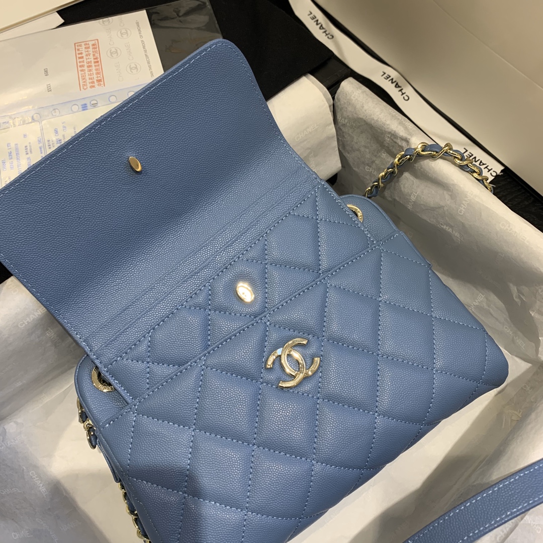 Ch**el camera case with extra clutch grained leather blue as1367 22 x 15 x 6 cm