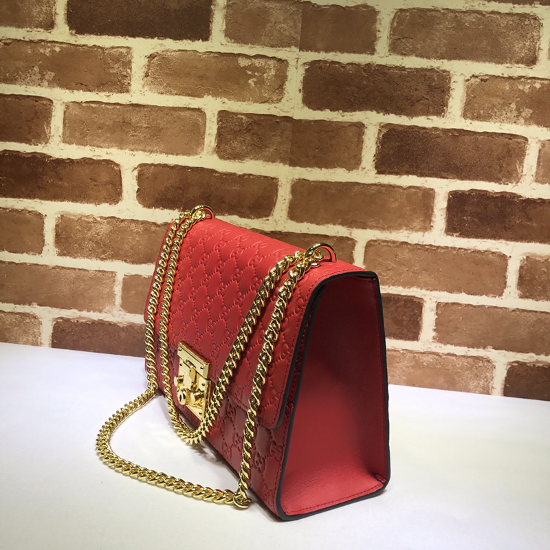 Gvc*1 medium padlock Gvc*1 signature shoulder bag leather red 409486 30 x 19 x 10 cm
