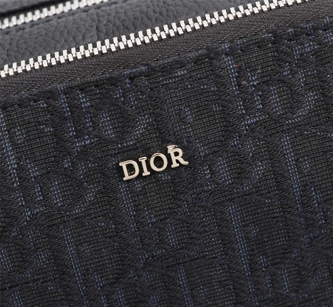 D10r messenger pouch oblique galaxy leather black 2esbc119vpd 17 x 12.5 x 6 cm