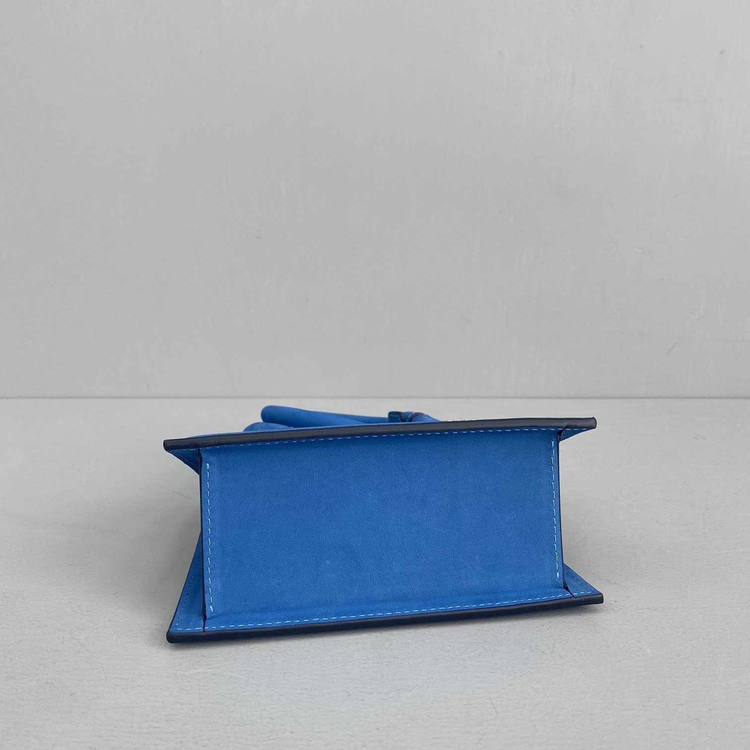 JACQUEMUS SMALL Le Chiquito Leather Blue 213BA02 18 x 15.5 x 8 cm