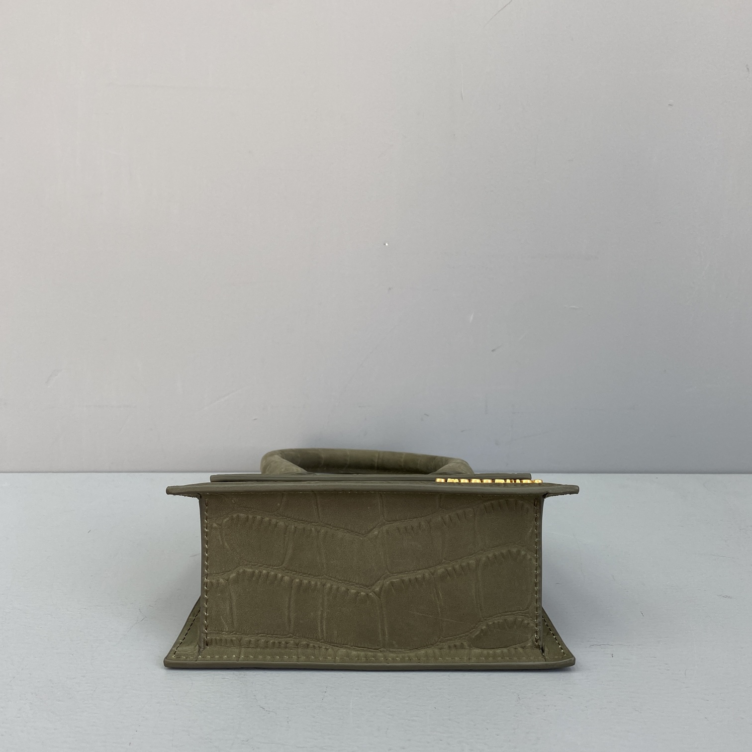 JACQUEMUS SMALL Le Average Chiquito Crocodile Leather Dark Green 213BA02 18 x 15.5 x 8 cm