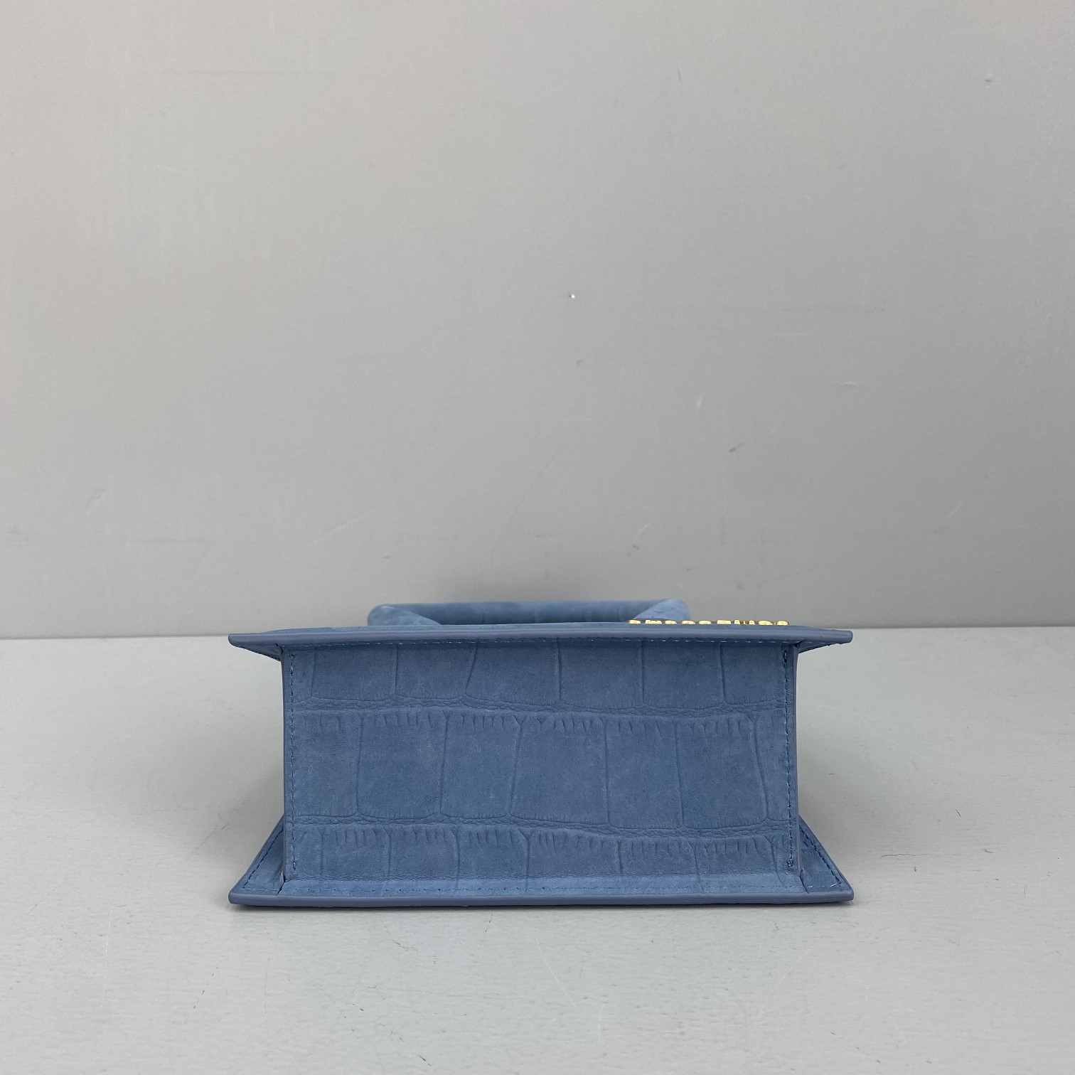 JACQUEMUS SMALL Le Average Chiquito Crocodile Leather Blue 213BA02 18 x 15.5 x 8 cm