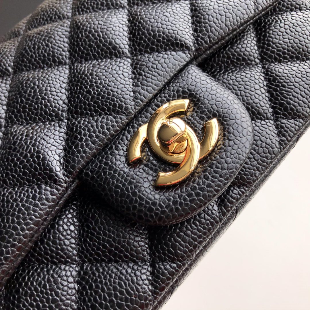 Ch**el mini flap bag caviar golden metal black a35200 17cm