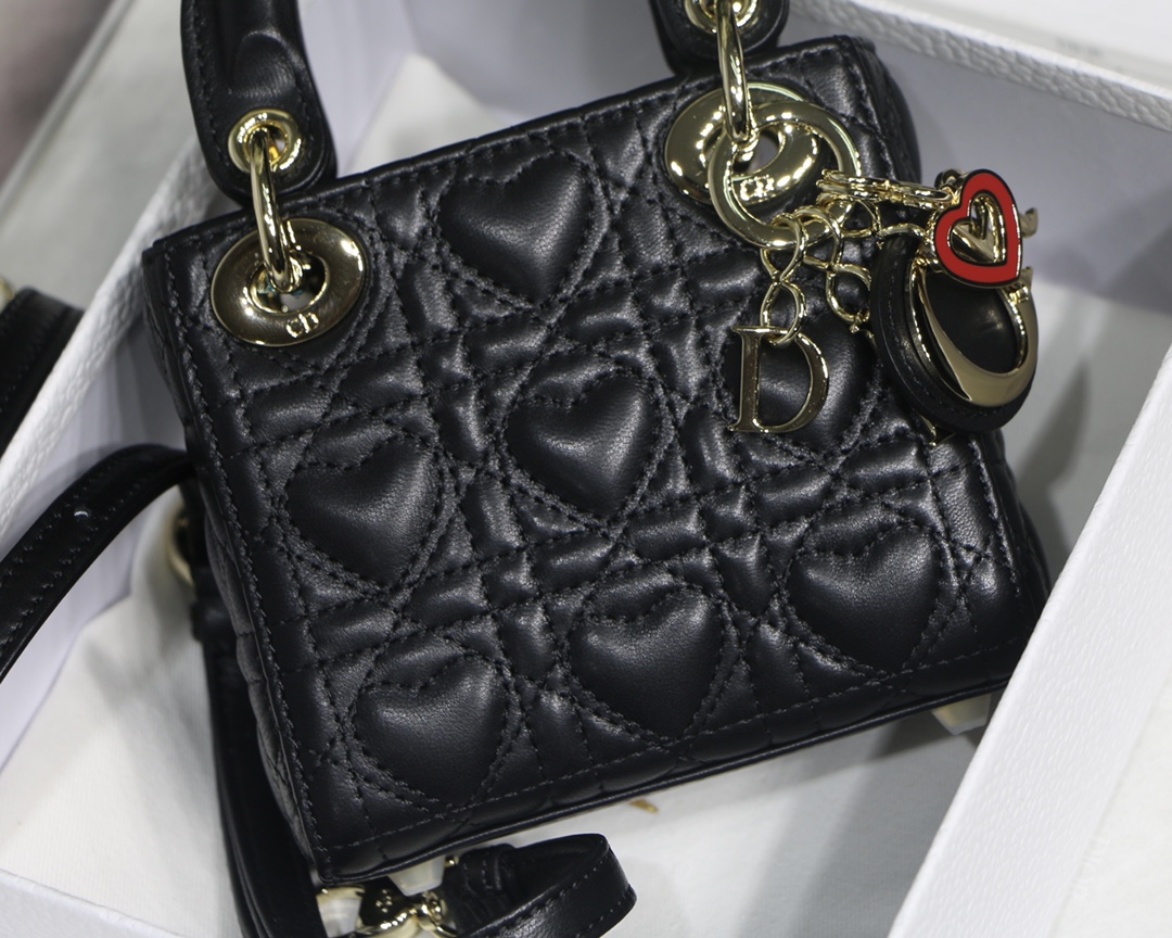 D10r micro lady bag red cannage lambskin black s0856 12cm
