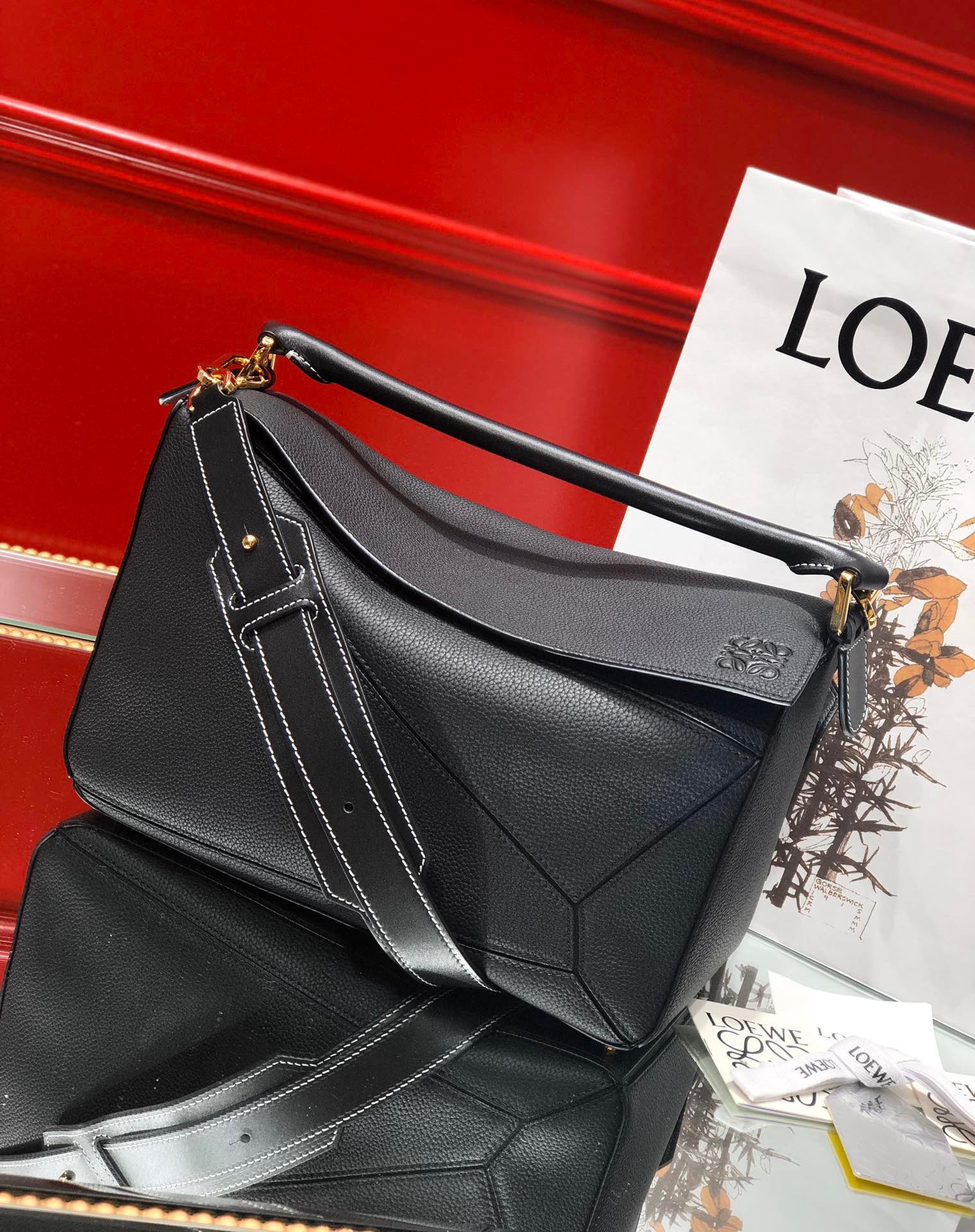 L0ew* medium puzzle bag soft grained calfskin gold metal black 32212kbs20 29 x 18 x 12 cm
