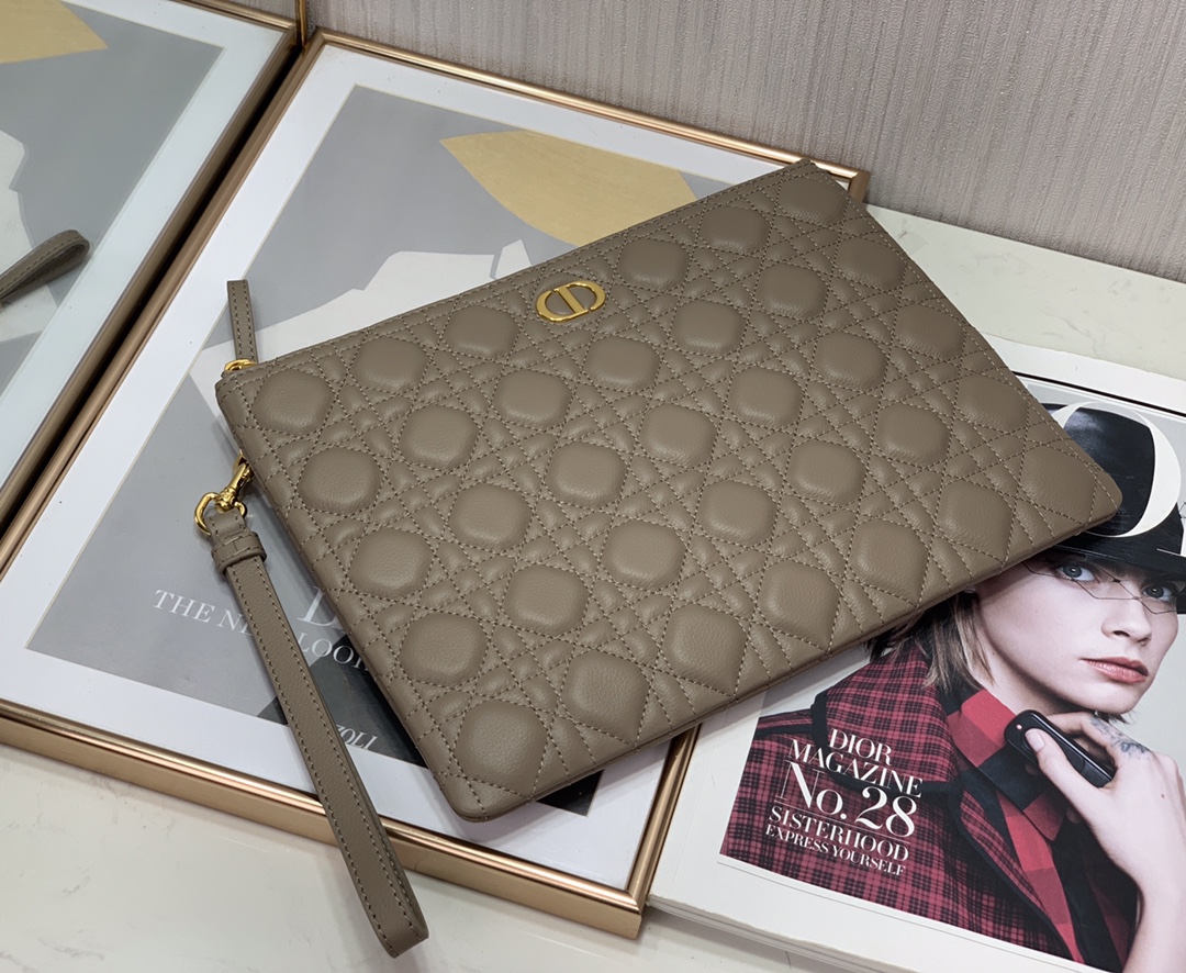 d10r large caro daily pouch S*pple cannage calfskin beige s5086 30 x 21.5cm