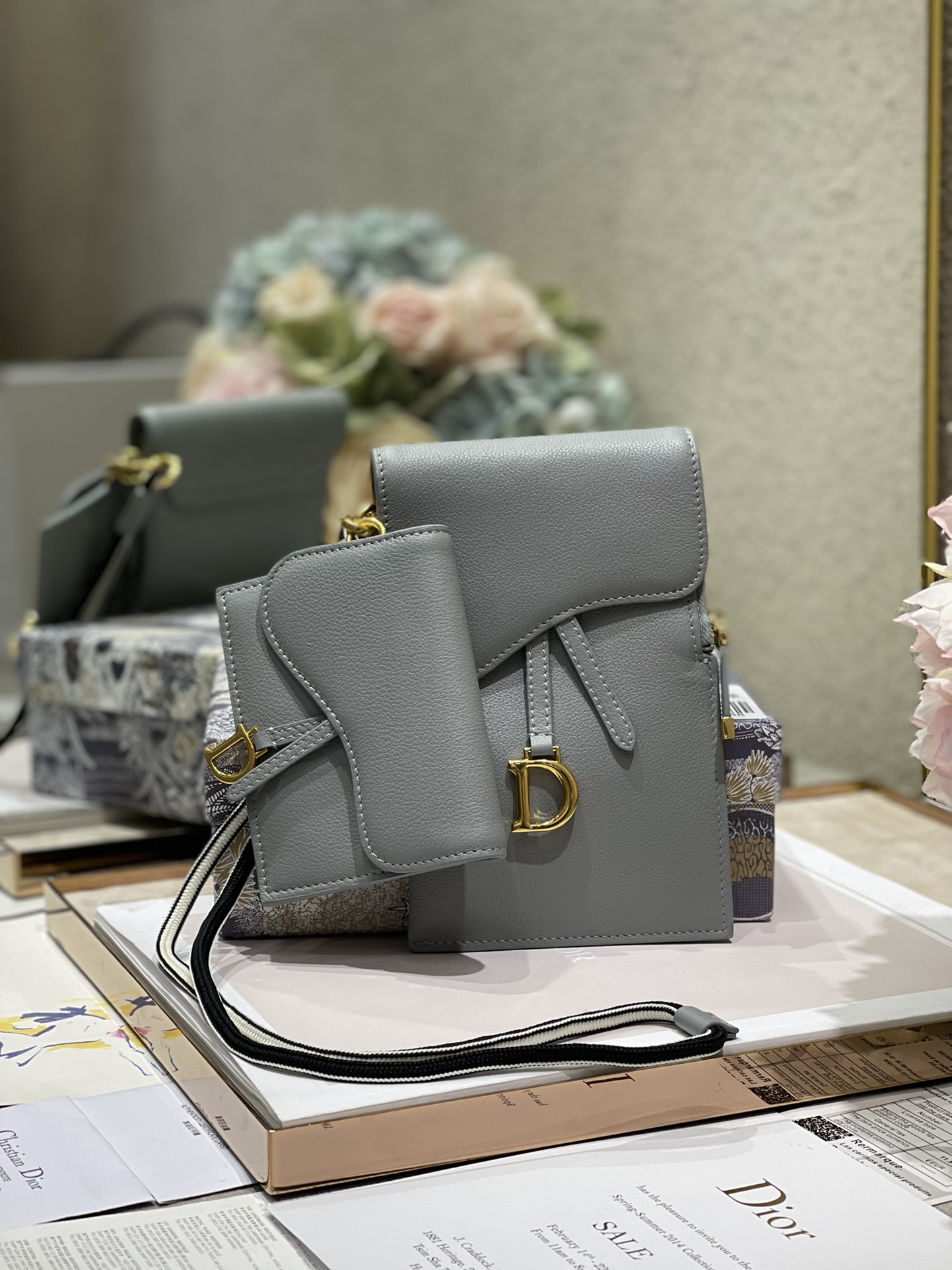 D10r saddle multifunction pouch leather gray 18.5 x 12 x 7.5 cm