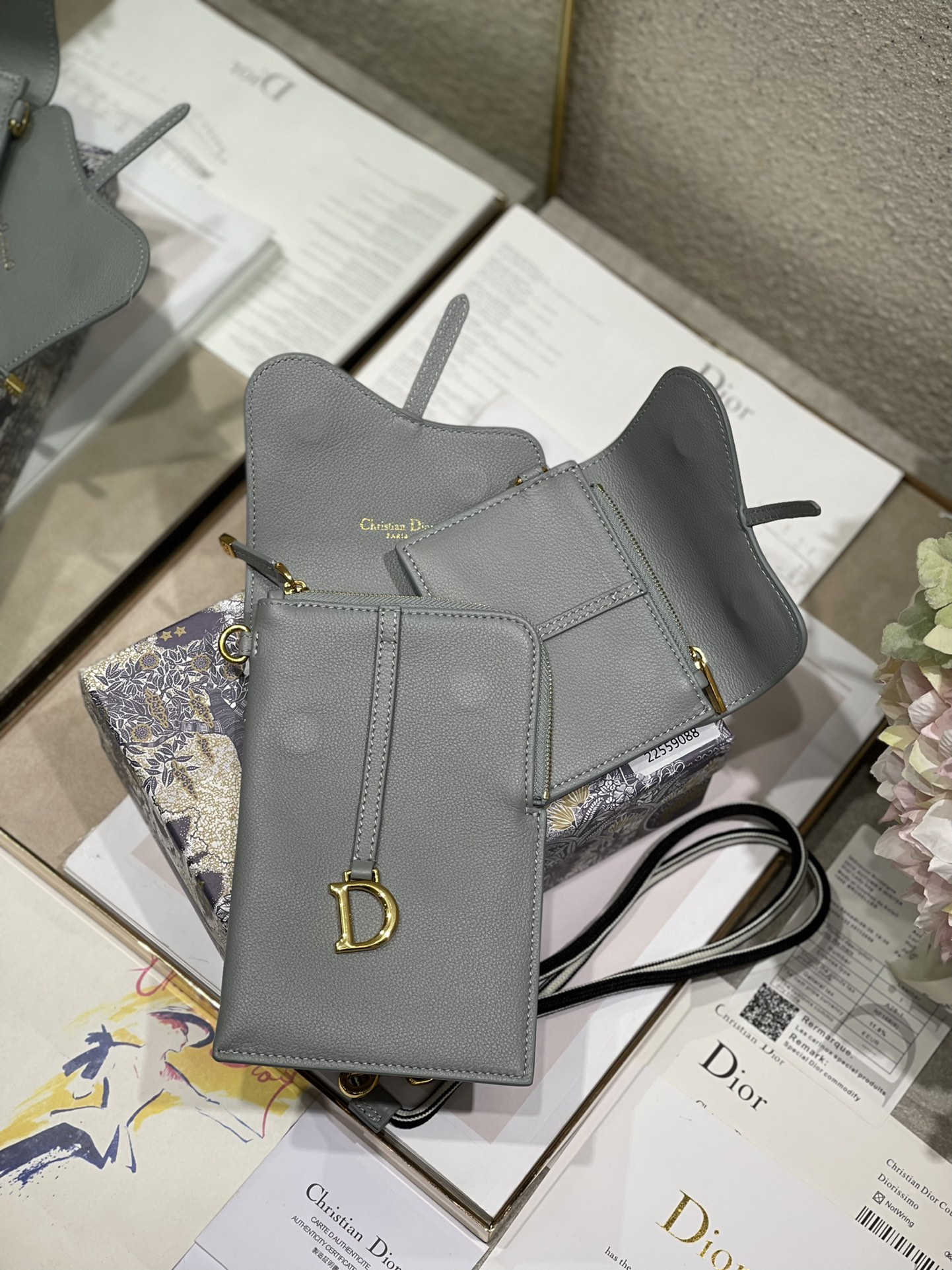 D10r saddle multifunction pouch leather gray 18.5 x 12 x 7.5 cm