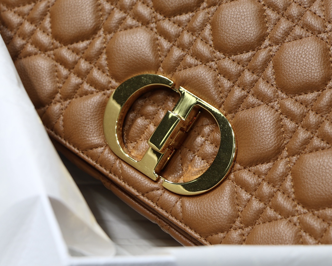 d10r large caro bag S*pple cannage calfskin caramel m9243 28 x 17 x 9 cm