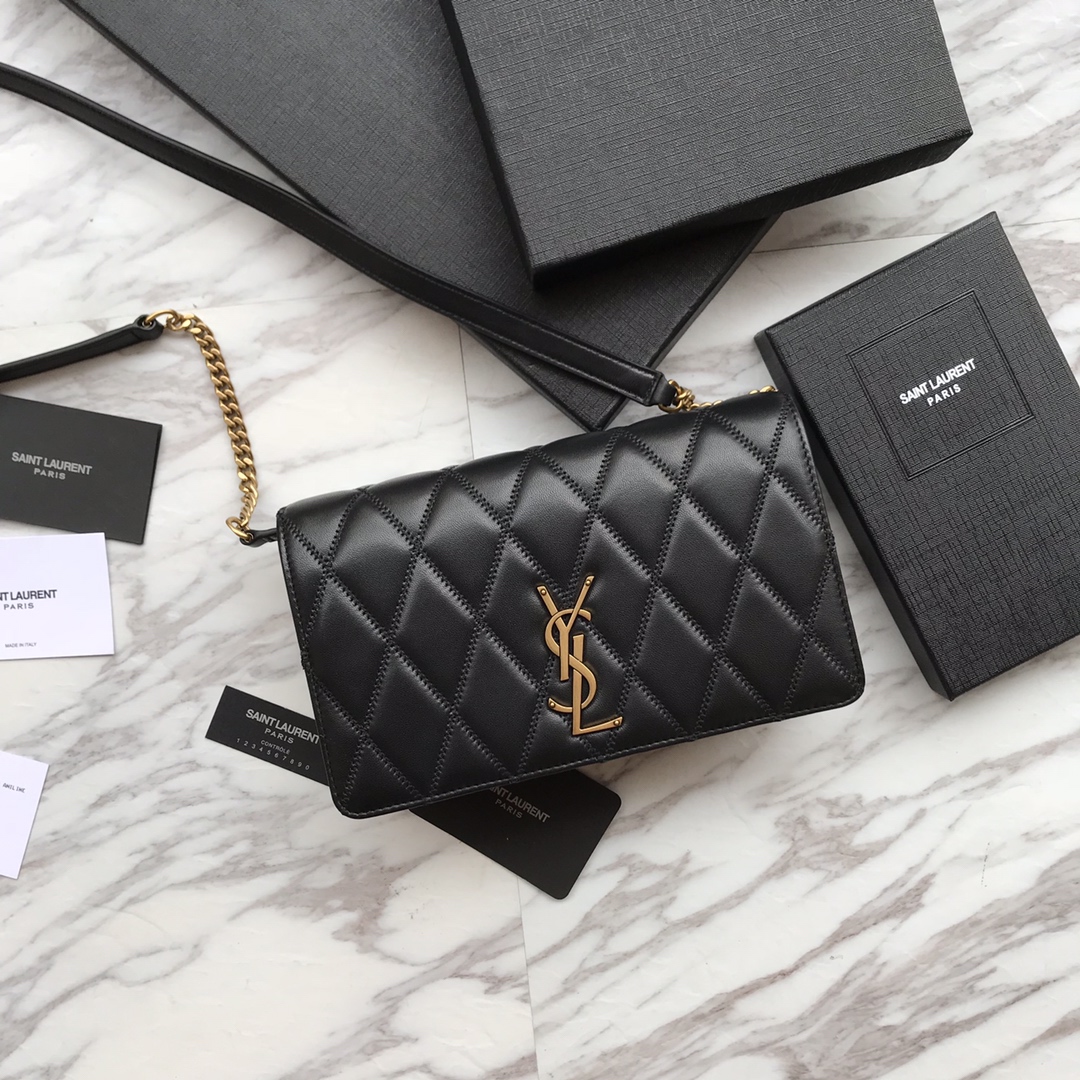 Y51 ladies angie chain bag in quilted lambskin black 568906 22 x 13 x 5.5 cm