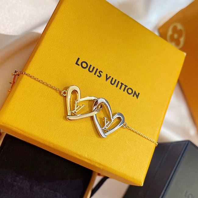 l0vis Vvtt0n bracelet heart 01