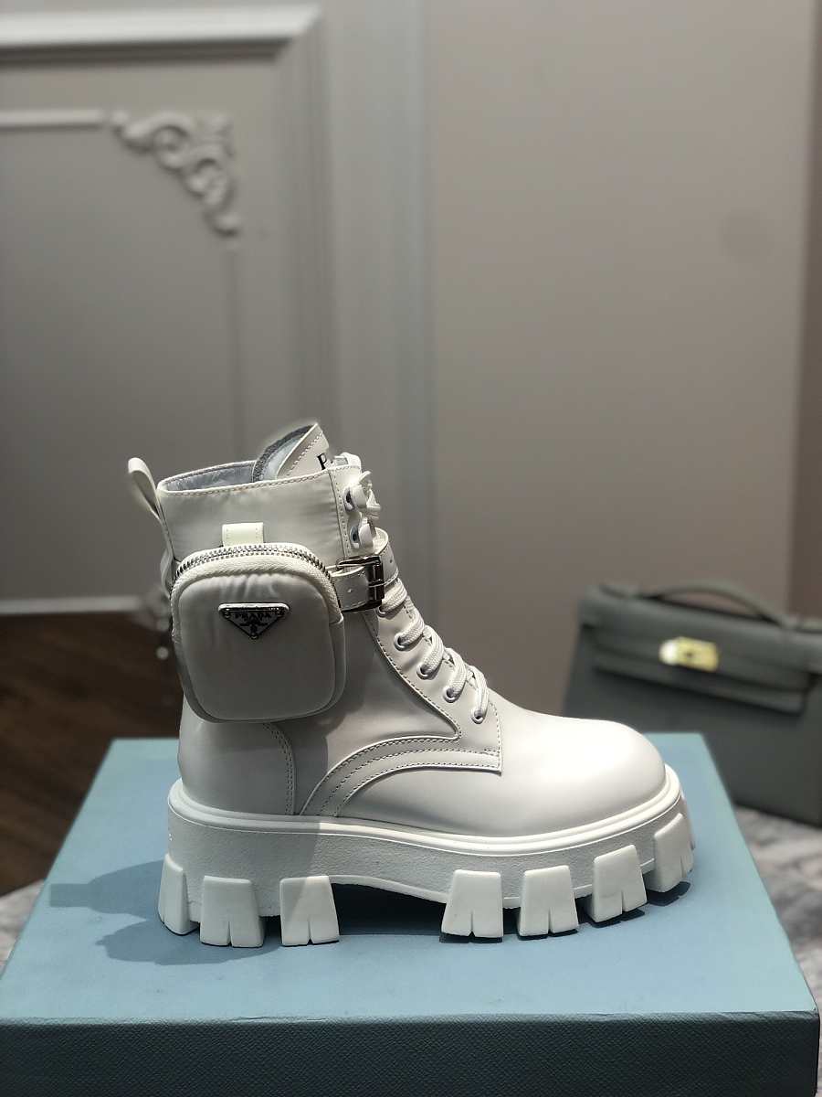Pra*a boots white 001
