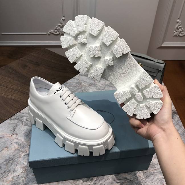 Pra*a shoes white 01