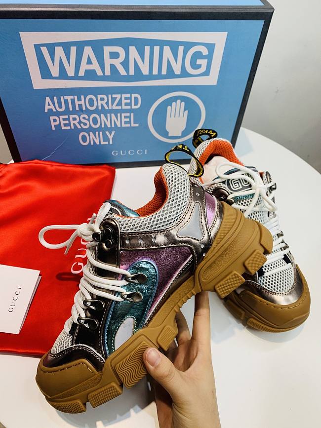 Gvc*1 shoes 01