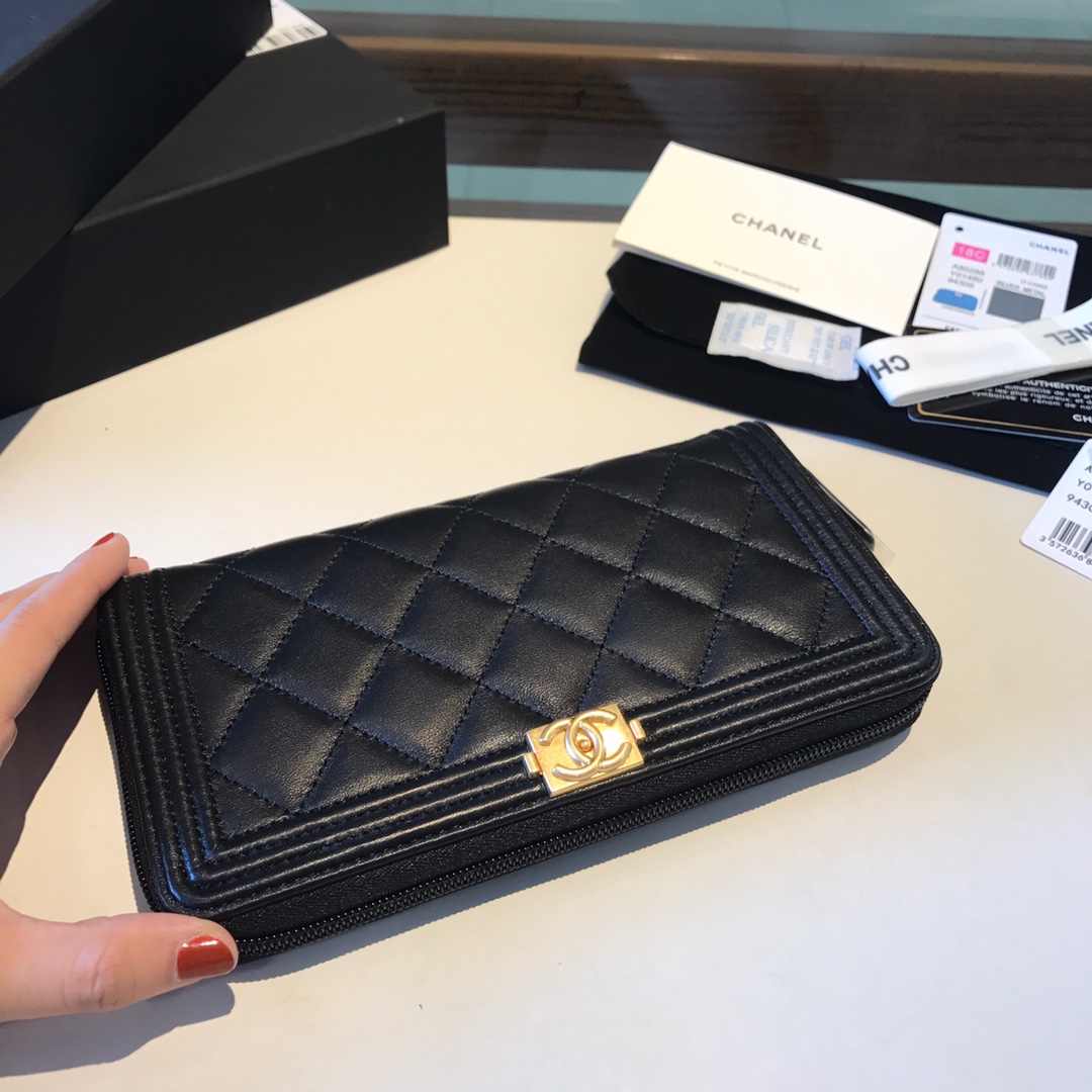 Ch**el boy long zipped wallet gold metal black a80815 19cm