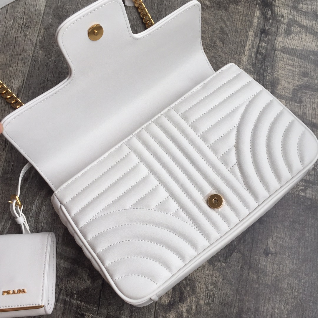 Pra*a medium leather diagramme bag white 1bd108 24 x 14 x 6 cm