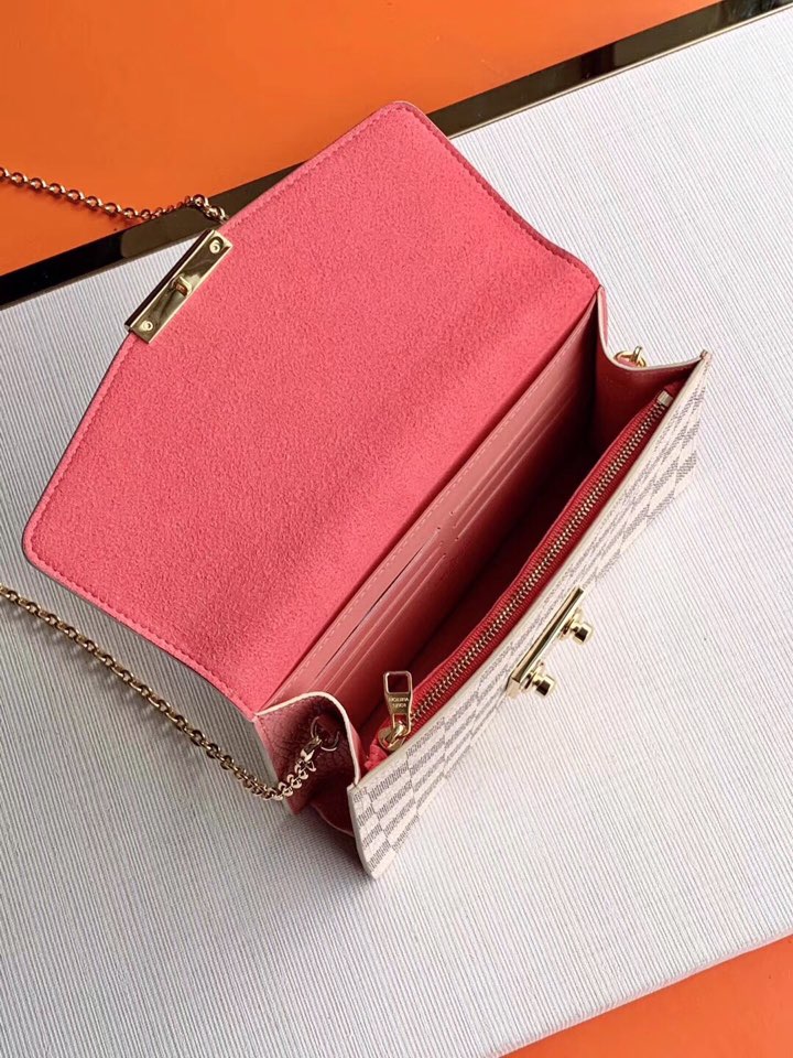 l0vis Vvtt0n croisette chain wallet damier azur pink n60358 21 x 13.5 x 5 cm