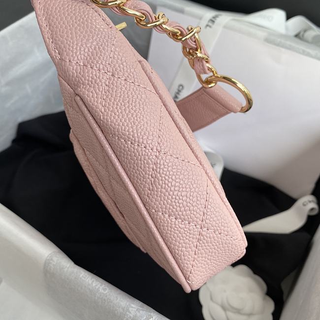 Ch**el grained leather hobo bag pink b01960 25 x 14 x 5 cm