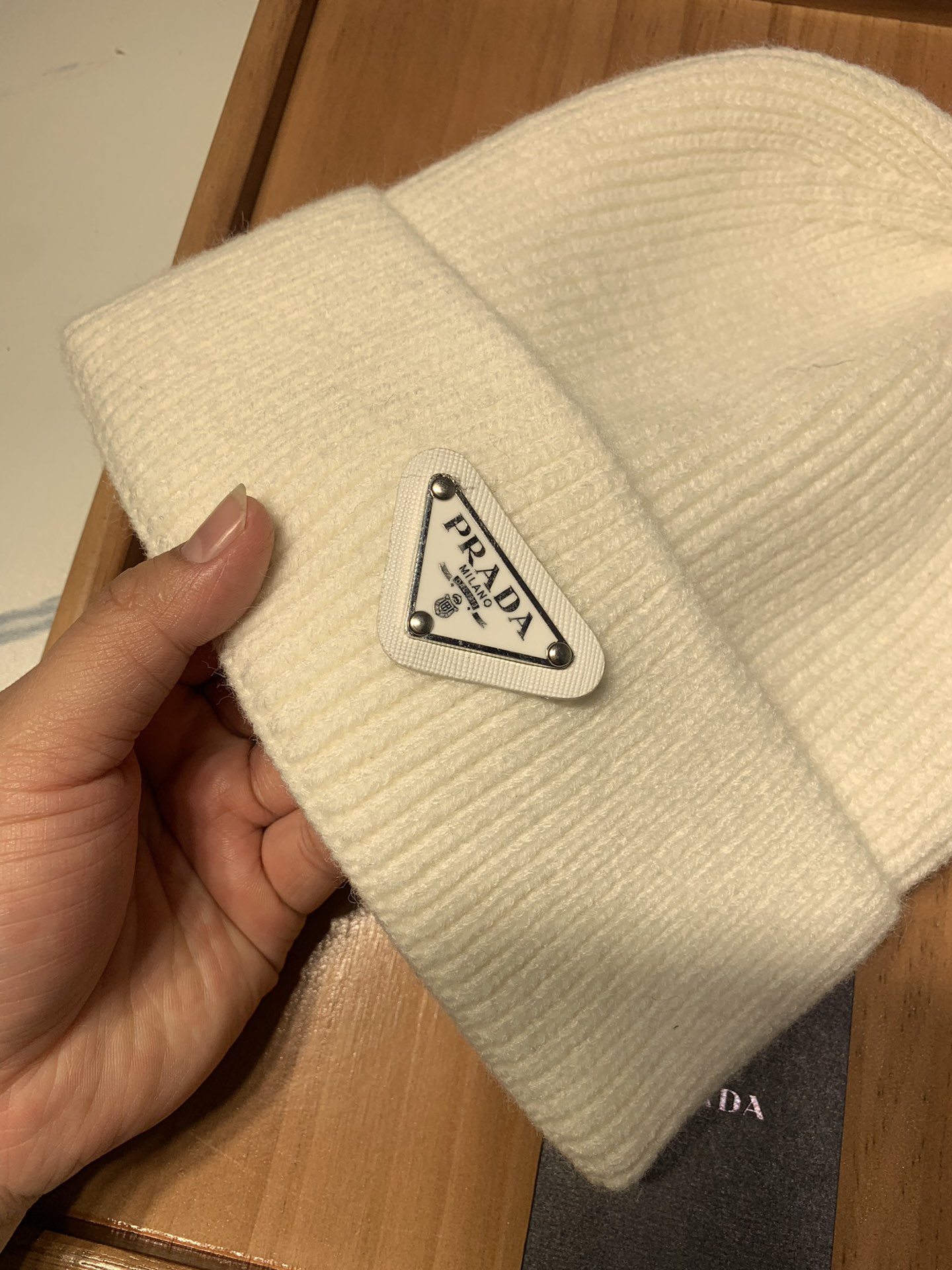 Pra*a hat 02