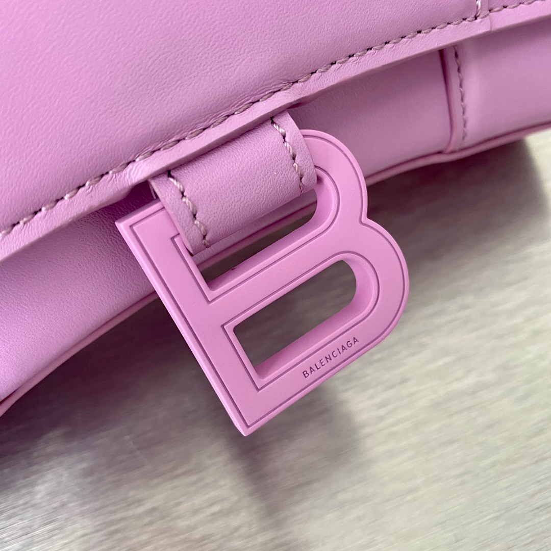 Ba1en*iaga hourglass wallet on chain pink 6560501 19 x 12 x 5 cm