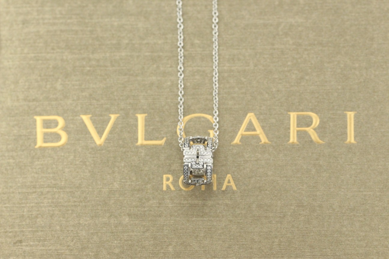 Bv1g*ai necklace 01