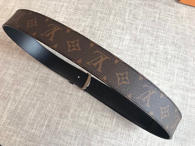 l0vis Vvtt0n monogram initiales belt silver-tone metal size 4 cm