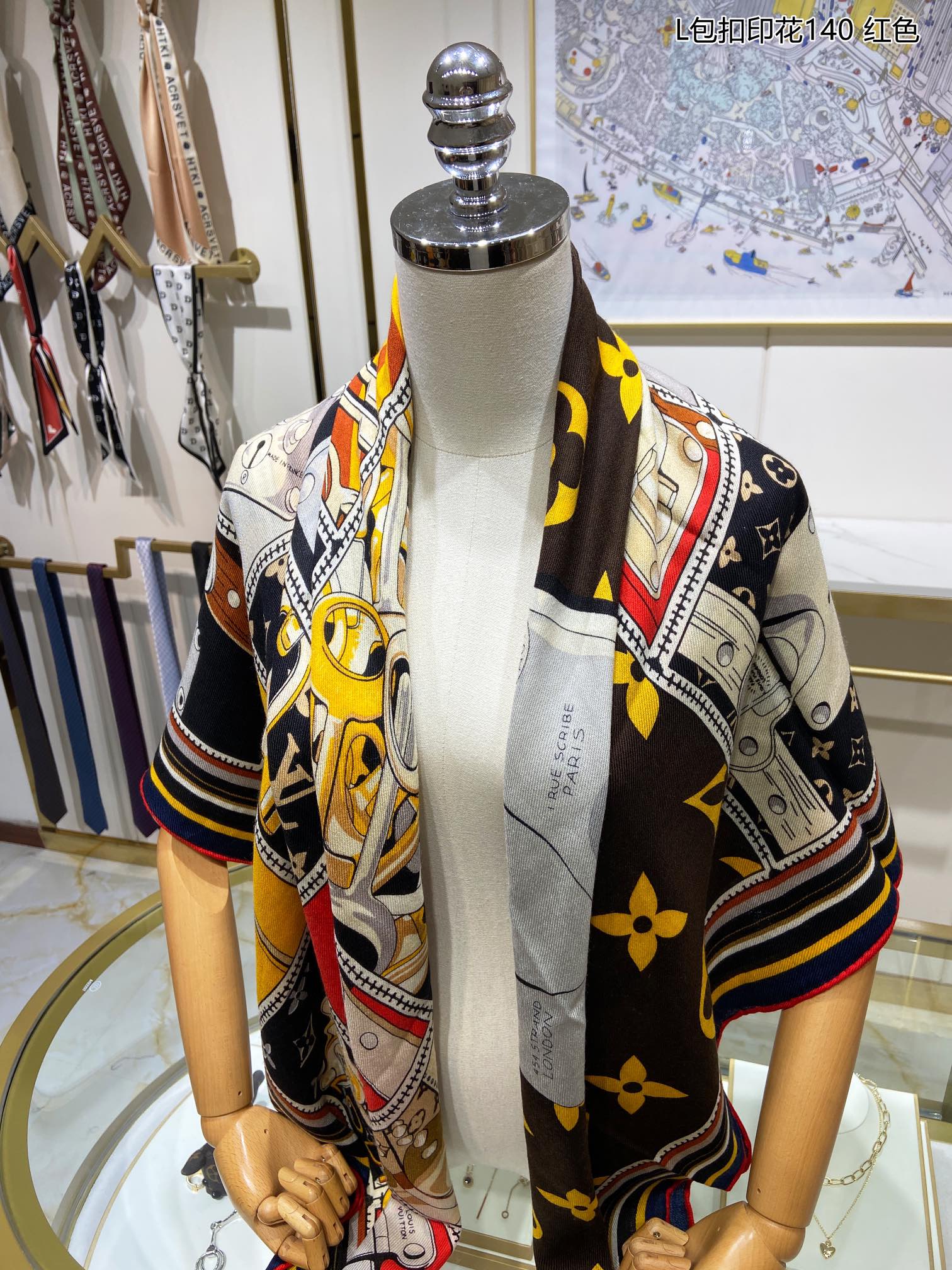 l0vis Vvtt0n scarf 10