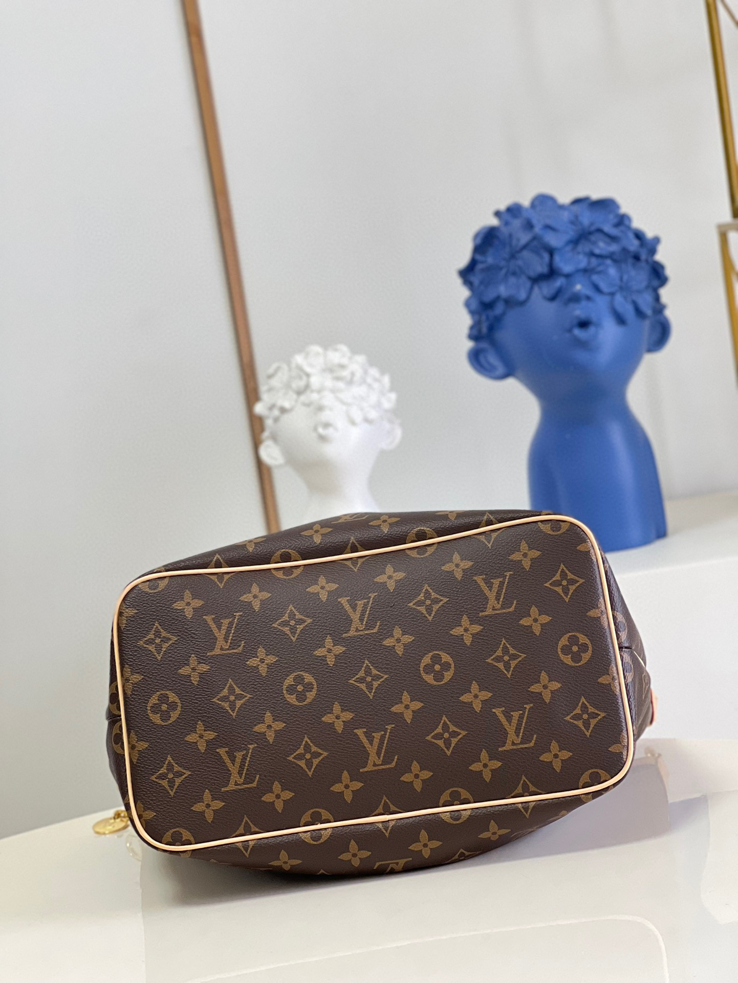 LV Palermo medium handbag 37cm