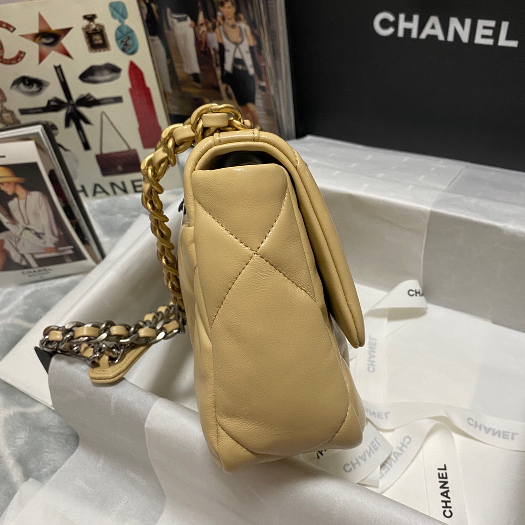 Ch**el 19 calfskin in yellow-26×16×9cm
