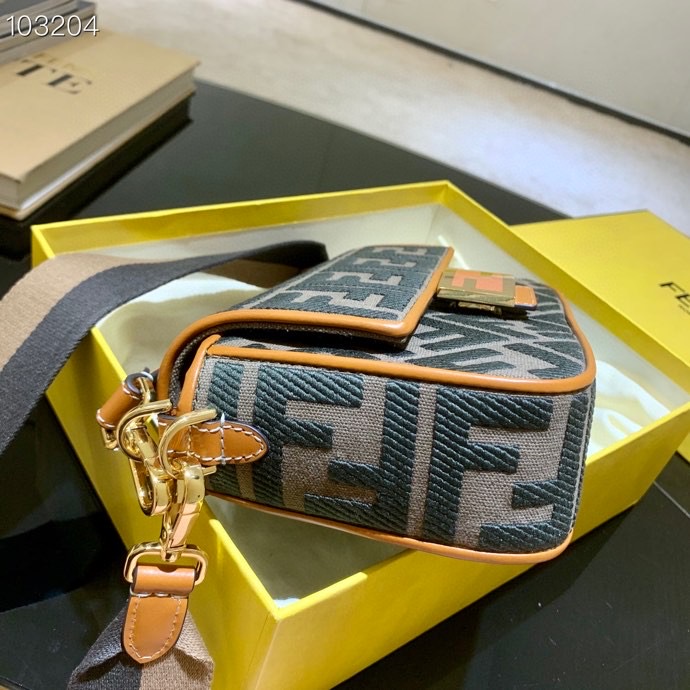 F**di baguette logo bag mm 83325419 26cm